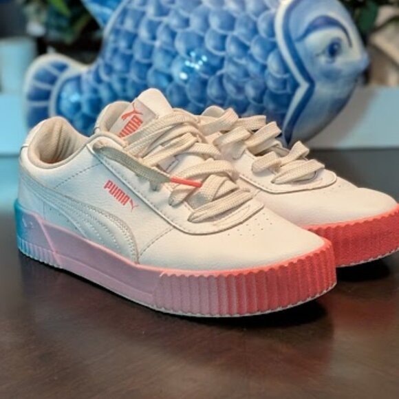 P10 PUMA Carina 2.0 Leather Sneakers - Picture 8 of 10